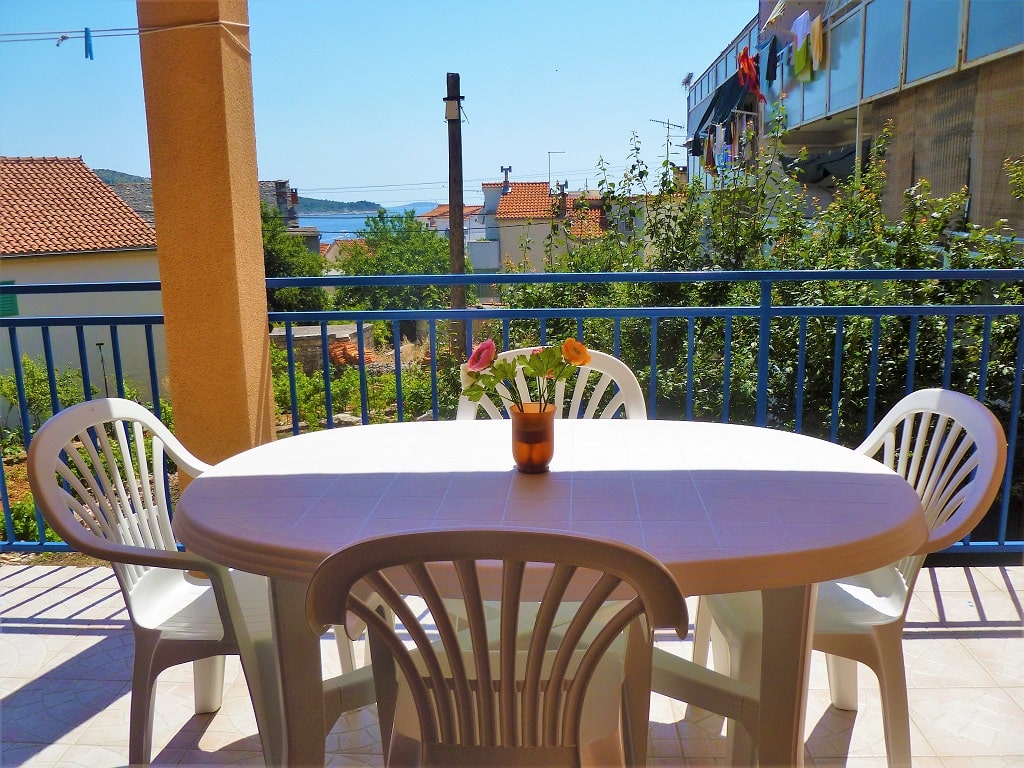 Big apartment B (6+2)